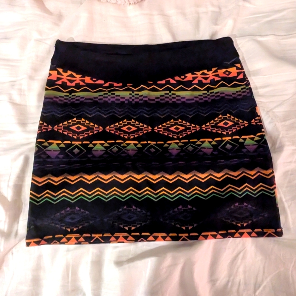 Nollie Black and Orange Geometric Pencil Skirt